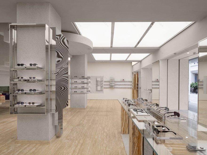 暴龙旗舰店
注:BOLON通常是眼镜品牌暴龙的英文名称,结合语境这里翻译为暴龙旗舰店 丨未明确具体设计公司,设计总监为Jingze Li-10