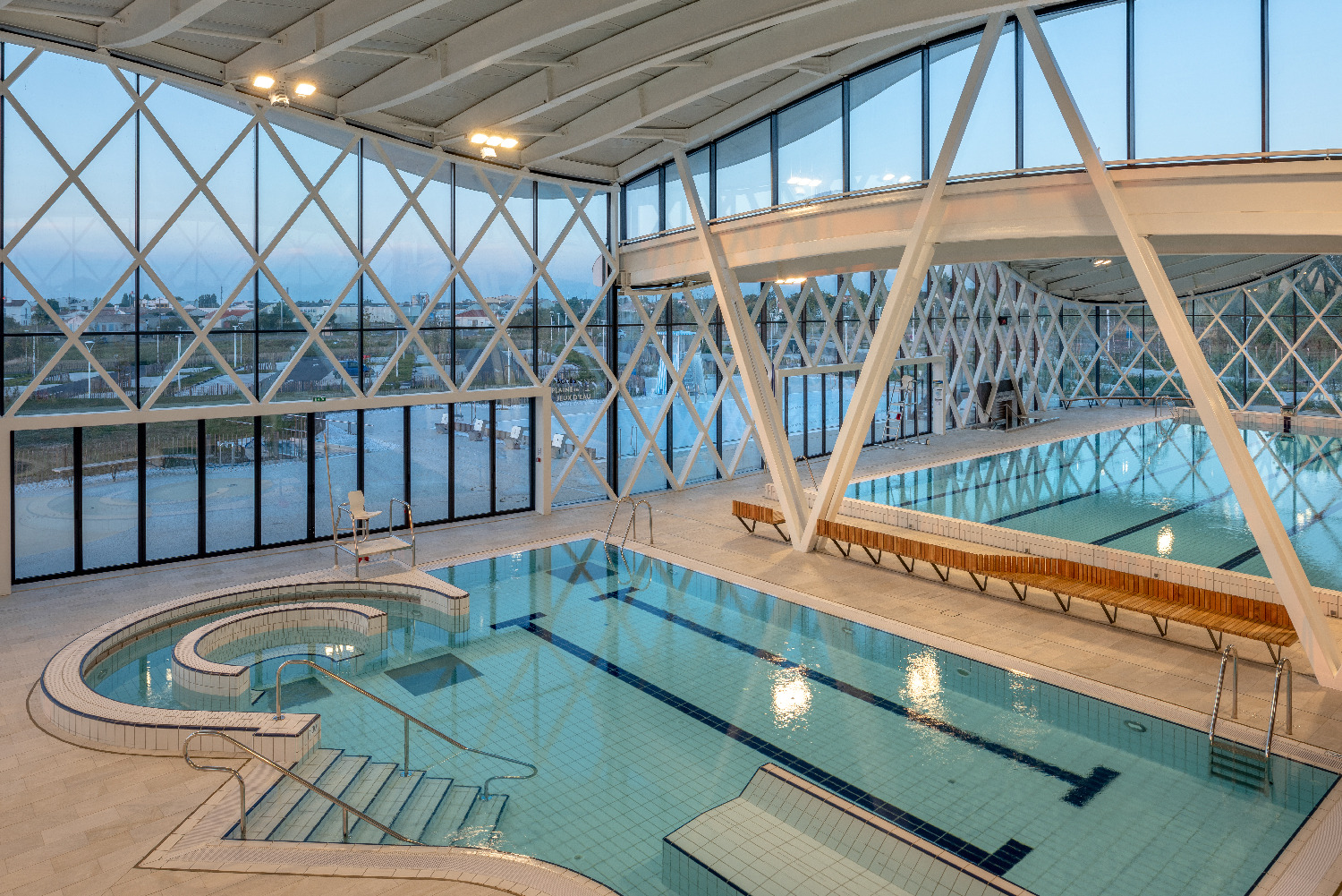 体育馆丨MultiplexeAquatique-154