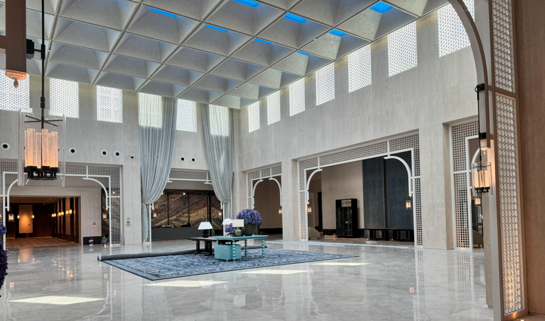 中建深装匠造中国版图最西端的国际五星级酒店-13