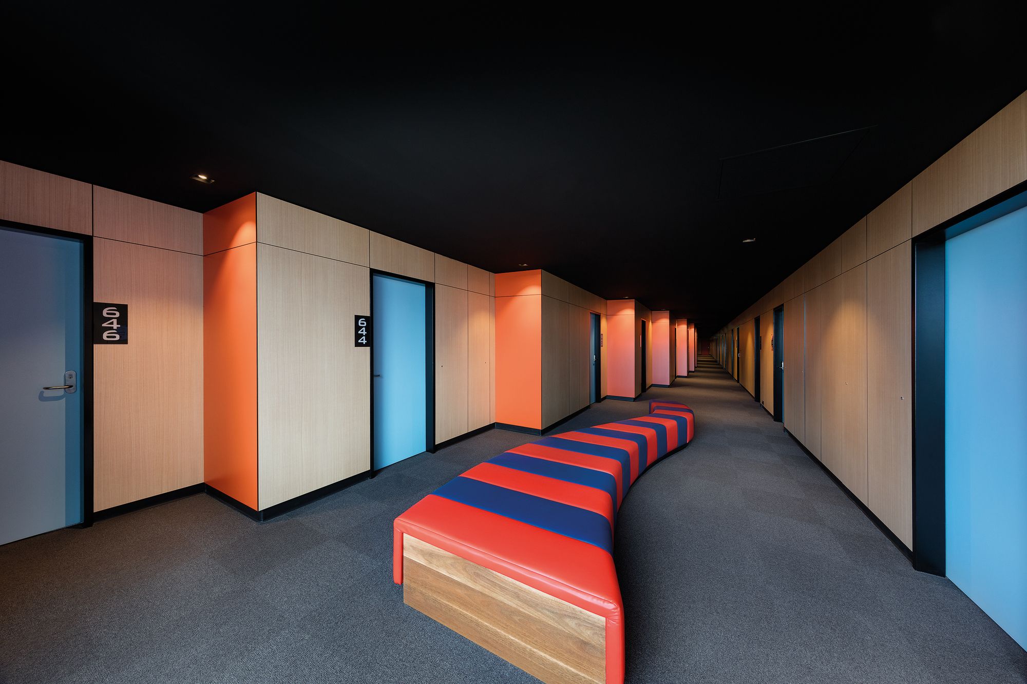 墨尔本莫纳什大学洛根公寓楼——现代主义与生态的和谐融合-16