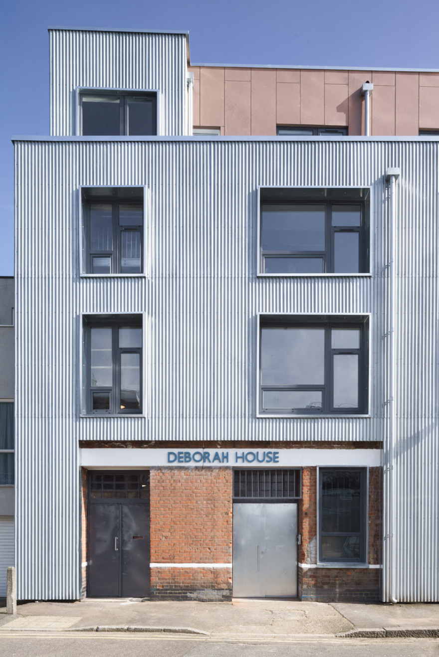 伦敦黛博拉大厦艺术慈善空间改造-4