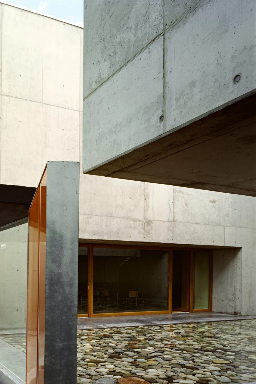 意大利 Friuli Venezia Giulia 电影档案馆 | 室内设计之美-14