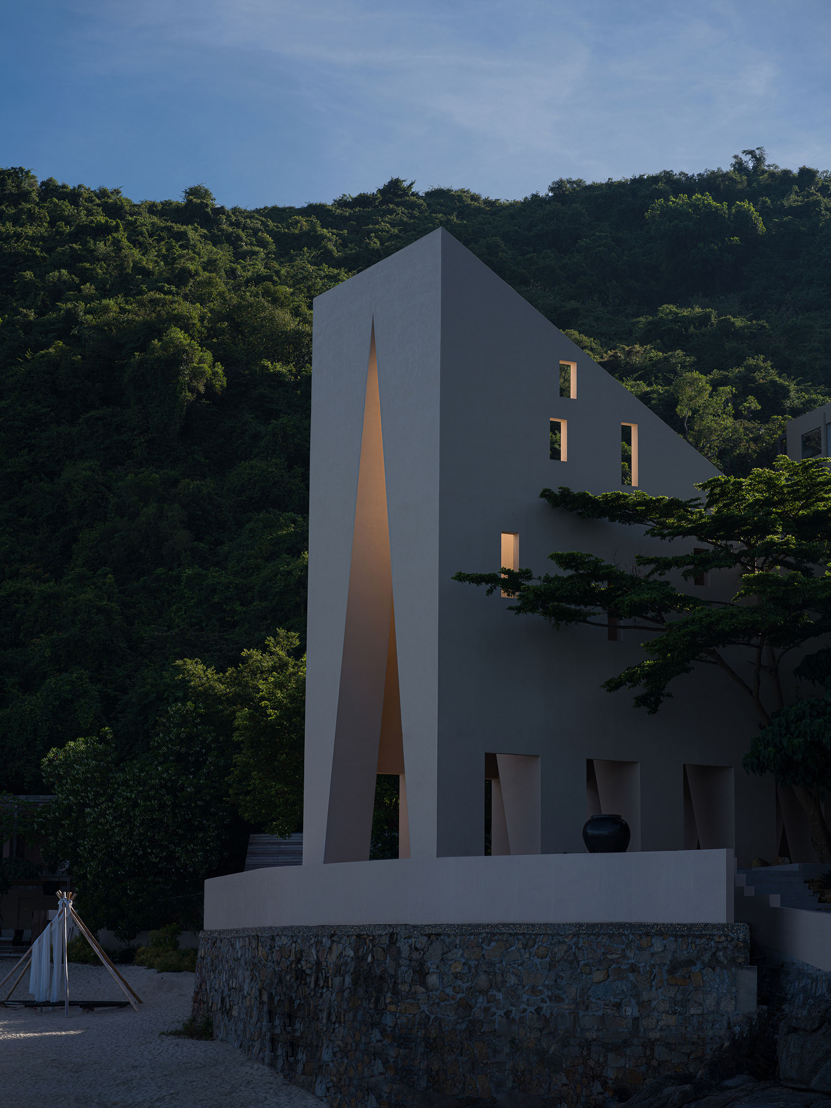 苫也·柚柑湾避世度假酒店之礼堂丨中国深圳丨蜚声设计(深圳)有限公司,深圳市黑石建筑设计有限公司-12