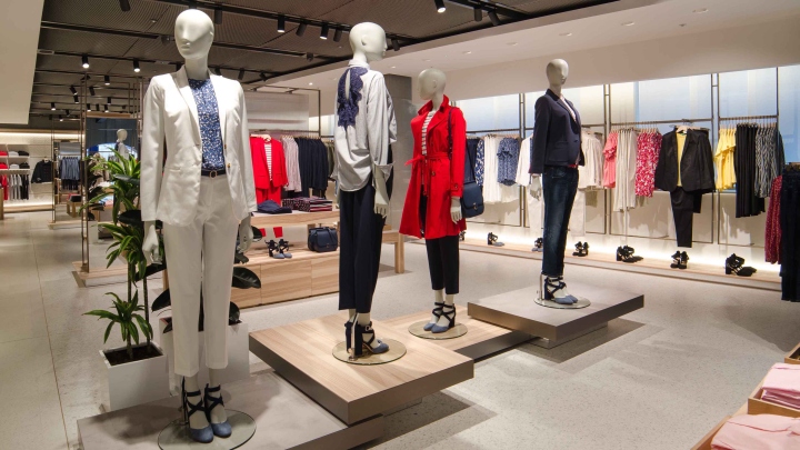 伦敦 Benetton 旗舰店 | 数字化艺术与自然的完美融合-25