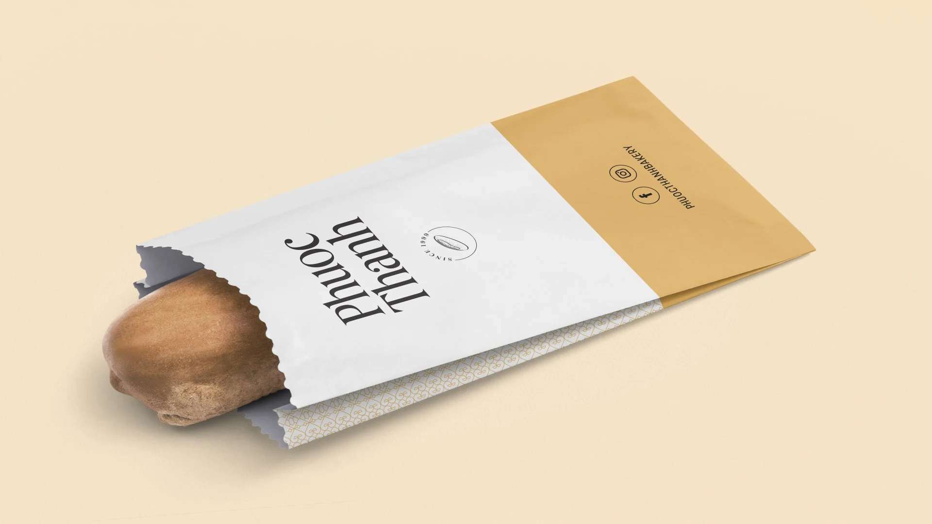 富寿，查德斯通

注：Phuoc Thanh可能是越南人名或地名，音译为富寿；Chadstone一般是澳大利亚墨尔本的一个地名，音译为查德斯通 丨BrandWorks,T  A Square Architects等-3