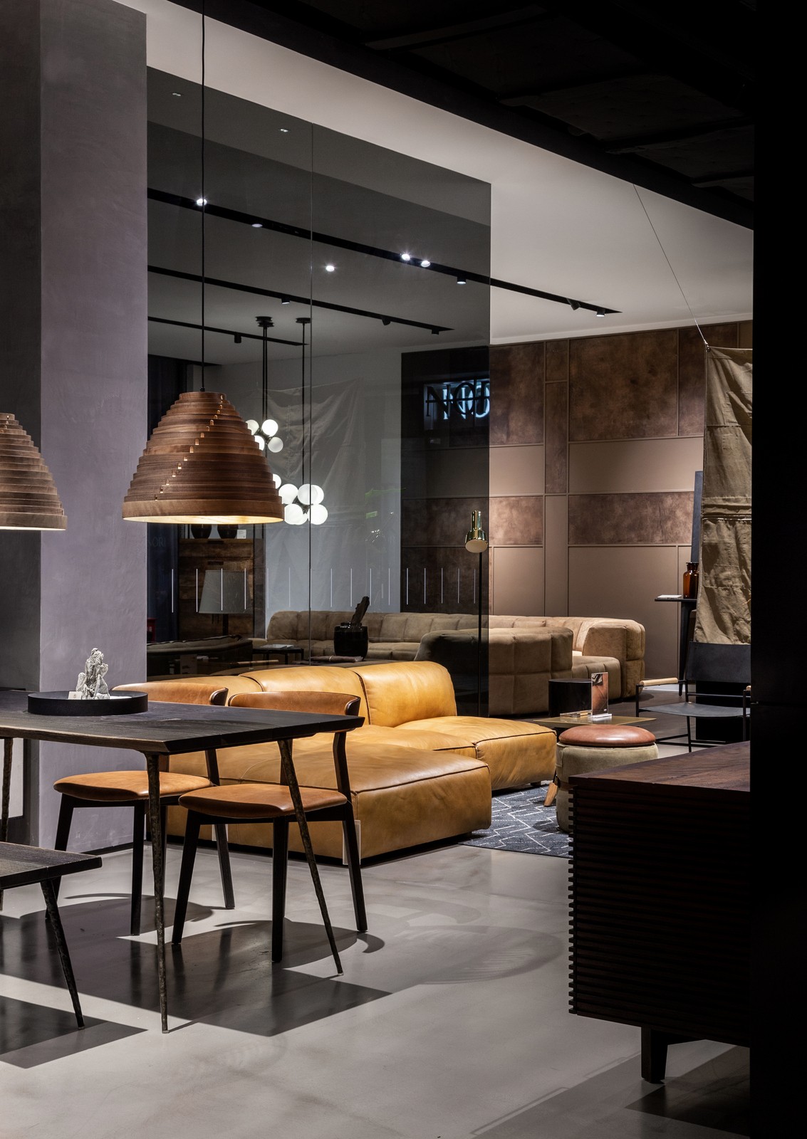 上海 Norhor 北欧表情家居展厅——融合工业风与自然的沉浸式空间-18