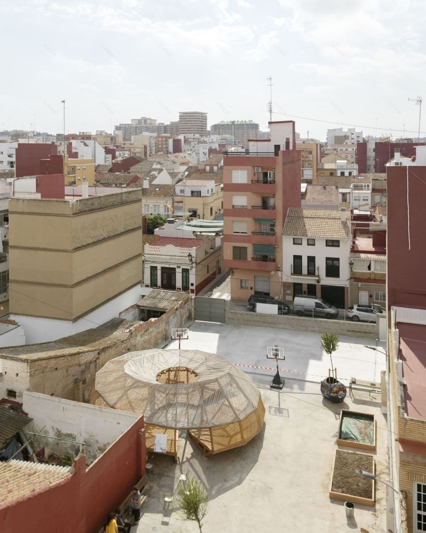 Zona Santiago 户外教室丨西班牙丨Bernat Ivars + Mixuro-25