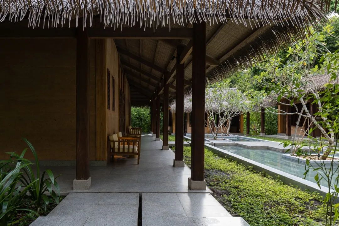 现代茅草建筑 | 传统工艺的当代新生-34