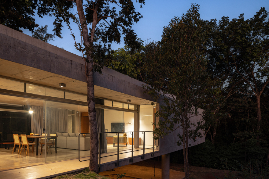 巴西森林中的玻璃混凝土别墅丨巴西巴西利亚丨Estúdio MRGB-38