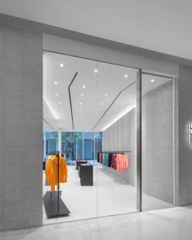 Homme Plissé Issey Miyake曼谷全新概念店丨泰国曼谷丨品牌长期合作的设计团队