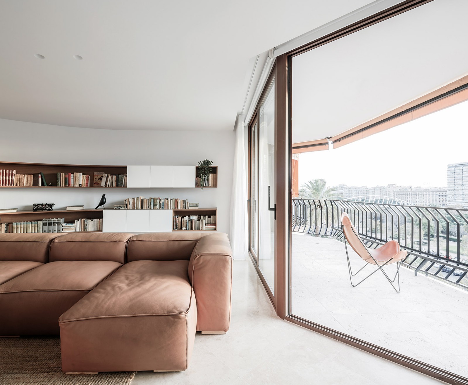 静穆又独特的空间氛围-4