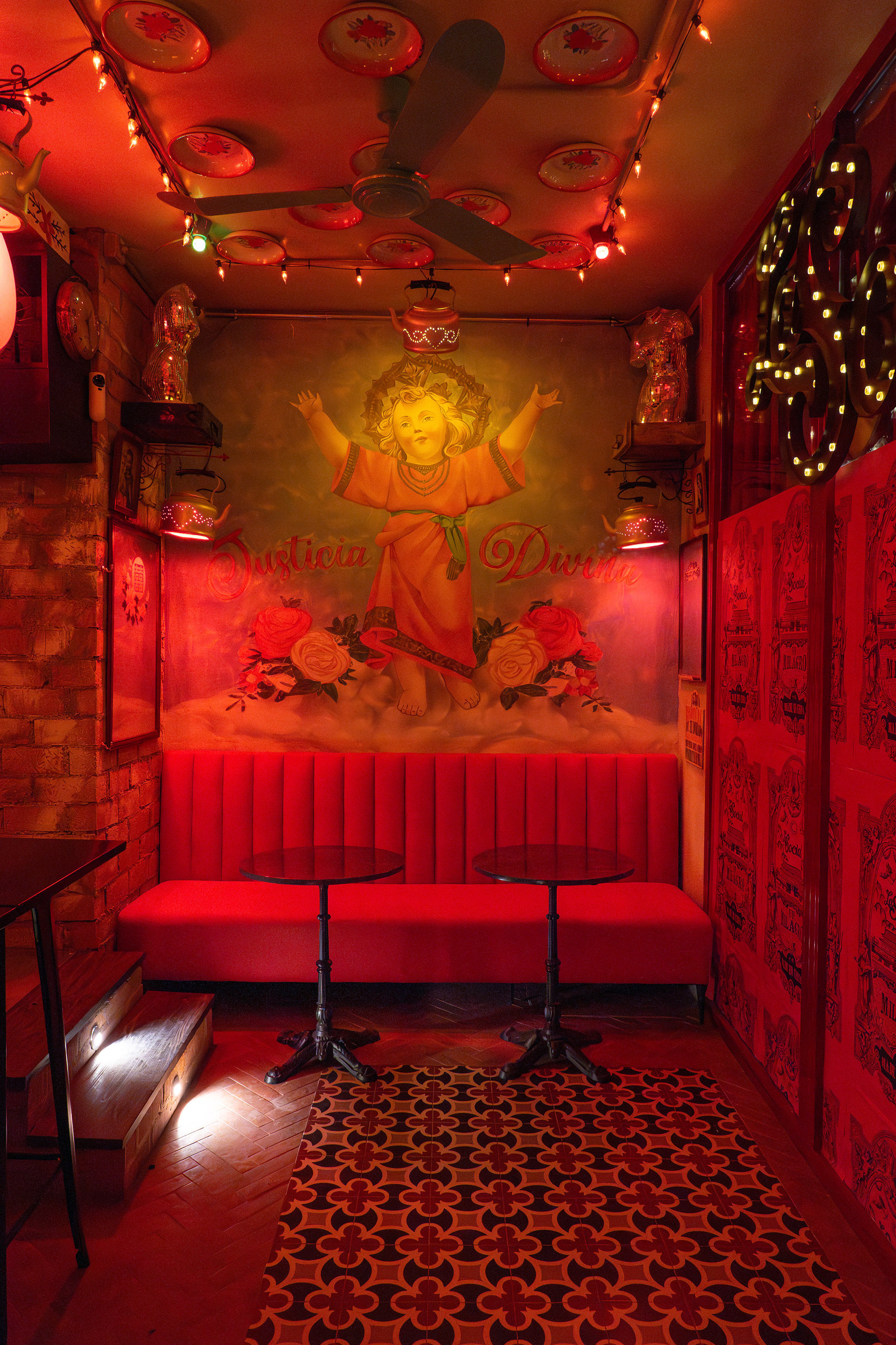 马德里社交俱乐部(注:在西班牙语里,la是定冠词,social有社交的意思 ,Madrid是马德里,LA SOCIAL MADRID有可能是马德里当地一个社交俱乐部之类的名称,这只是基于常见情况的推测) 丨西班牙马德里-20