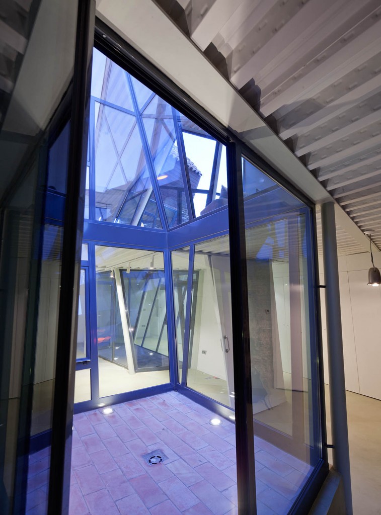 石墙环绕的加泰罗尼亚乡村康复中心-11