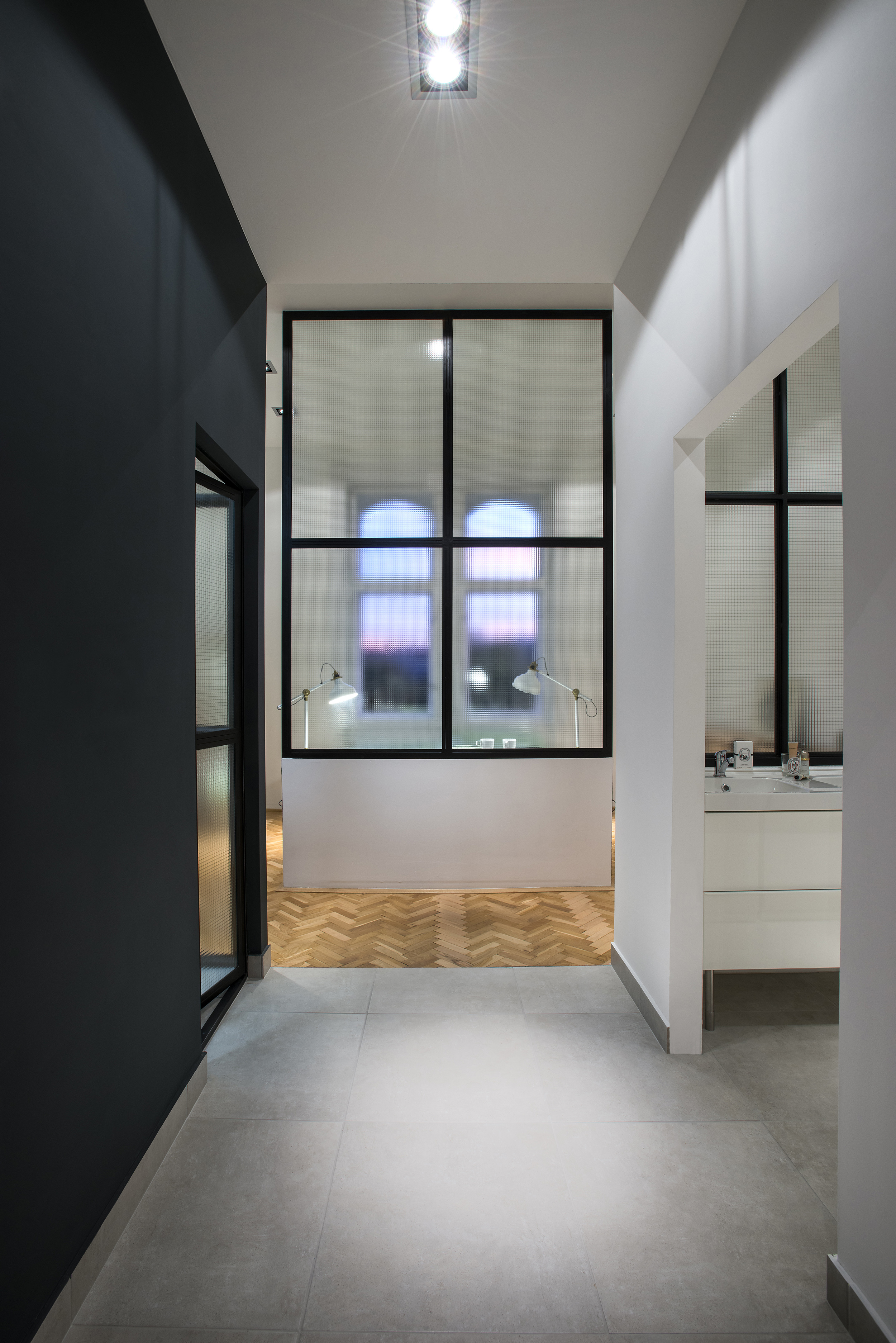 炼狱般的公寓,英雄般的生活-17