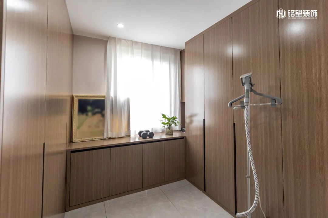 明发滨江新城 · 现代简约的无边界空间丨铭望装饰-41