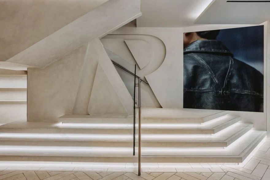 Represent 曼彻斯特全新旗舰店丨英国曼彻斯特-7