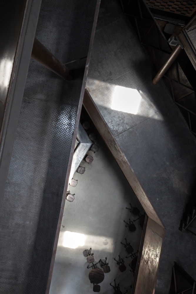 越南顺化 F75 酒吧-35