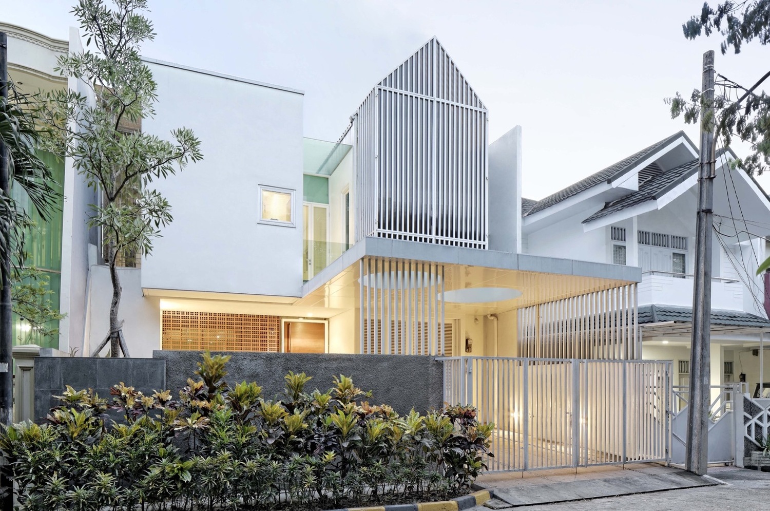 印尼 Sunter 区度假风格住宅，融入当地特色-4