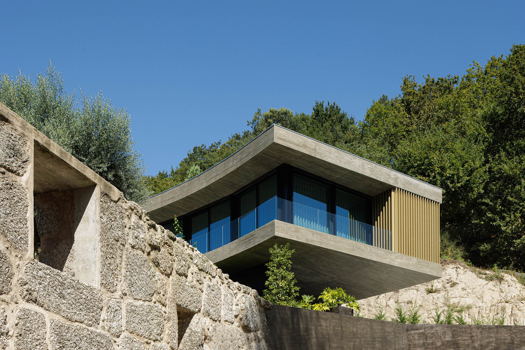 BOURO 住宅丨葡萄牙丨MUTANT ARQUITECTURA & DESIGN-24