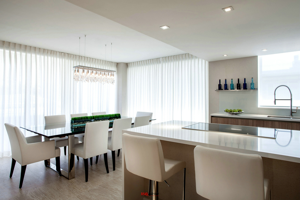 2id Interiors——200 Ocean Drive                     -5