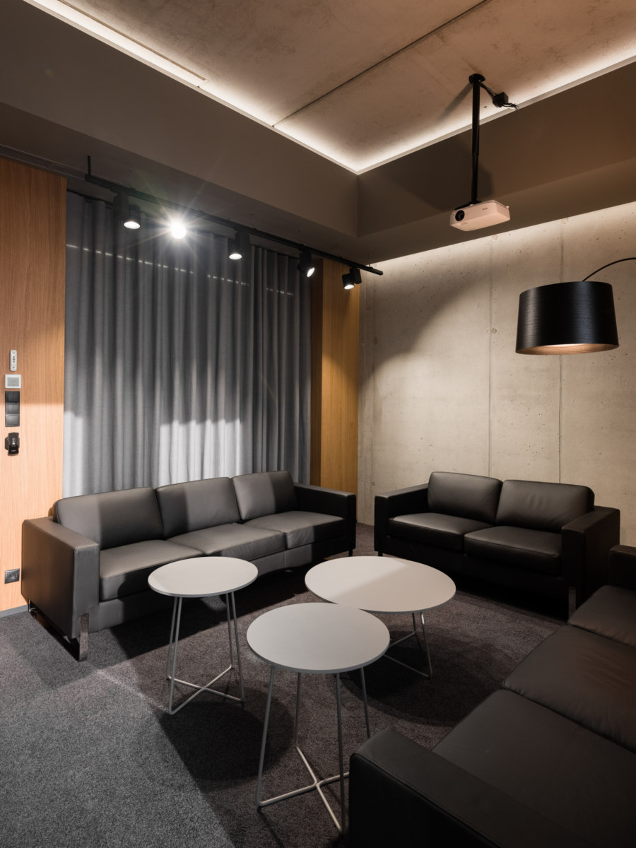 ·kom 公司总部-15