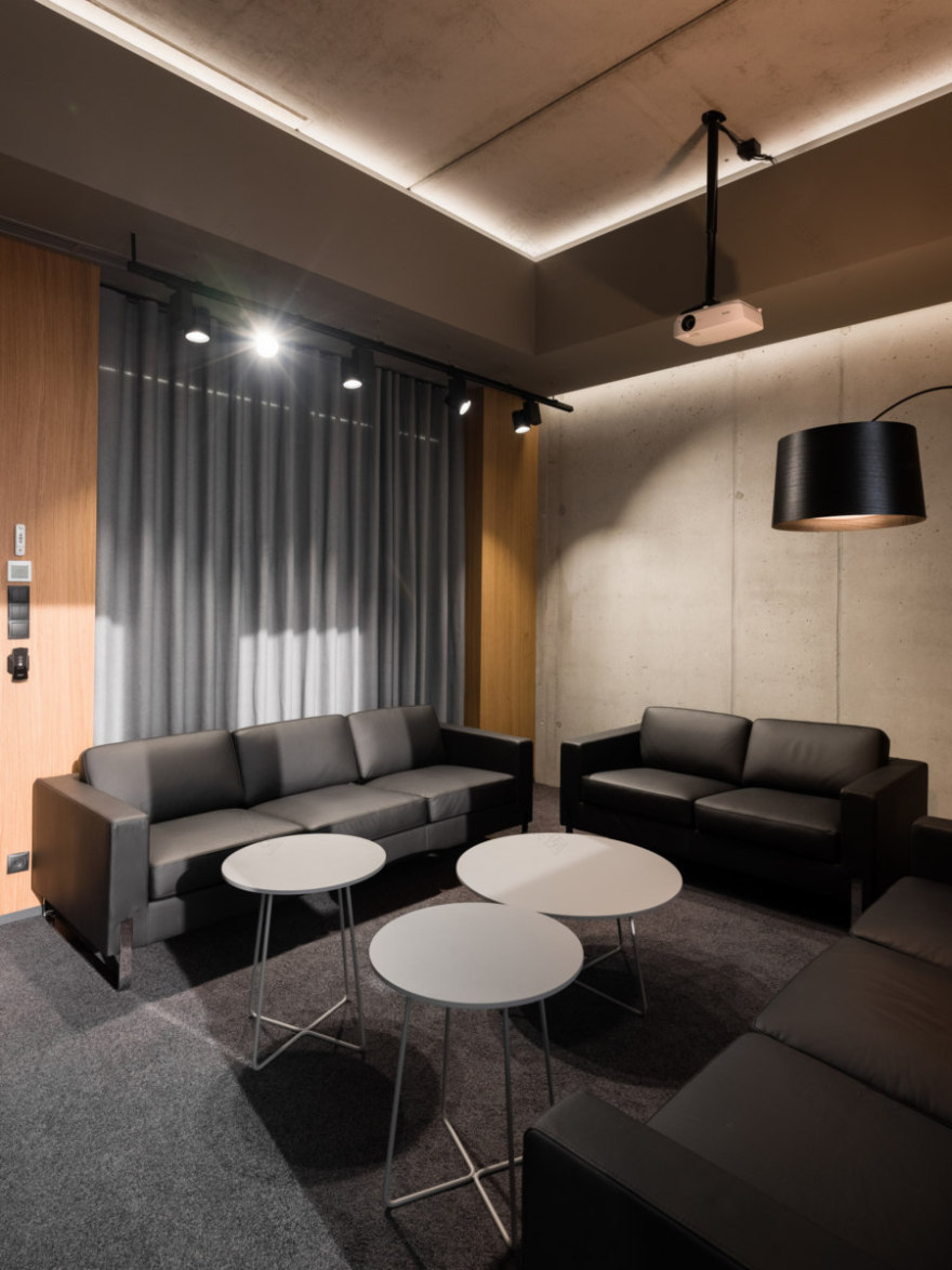 ·kom 公司总部-15