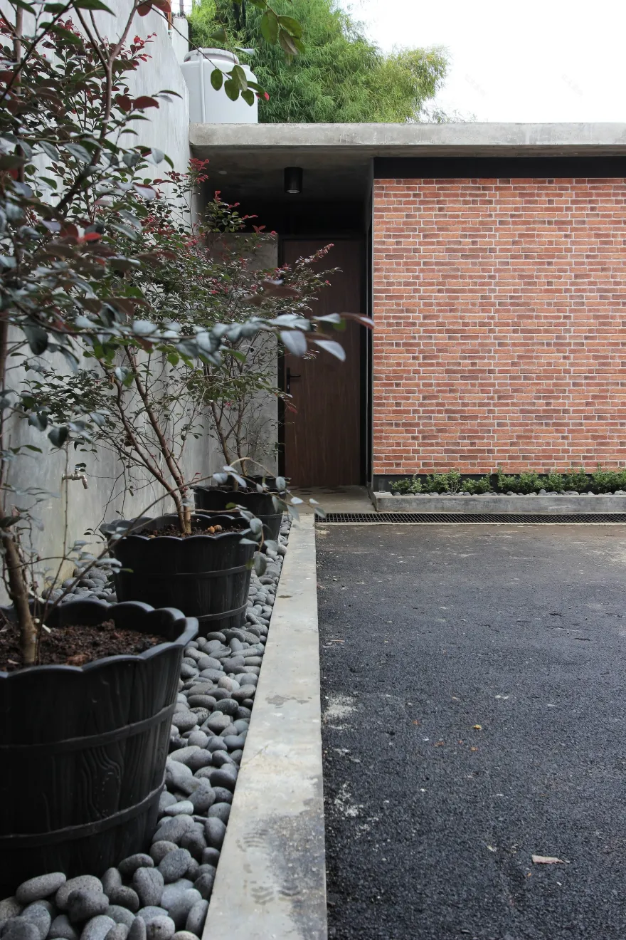 印尼工业风办公室设计 | 满足五感的舒适空间-10