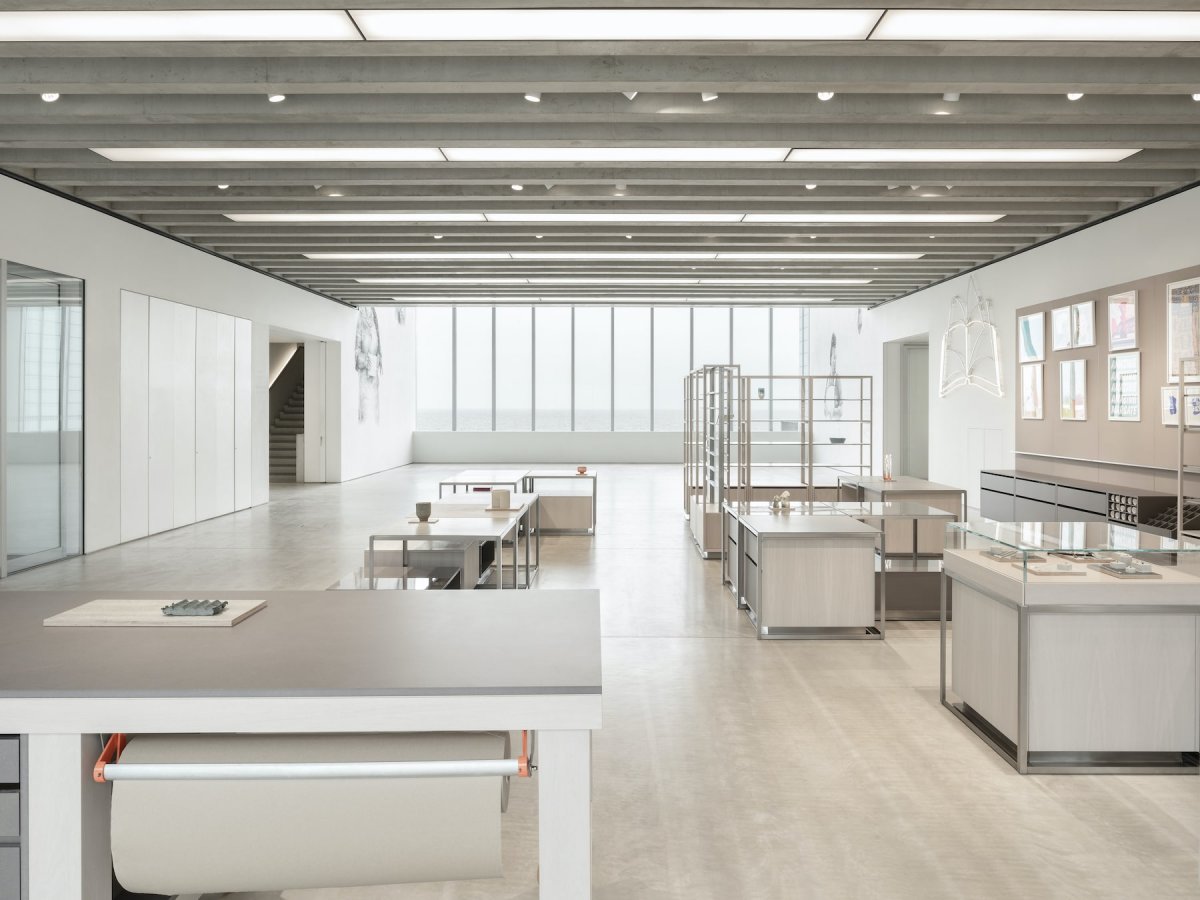 英格兰东南海岸艺术画廊 | Daytrip Studio 设计 | 简约低调零售空间-14