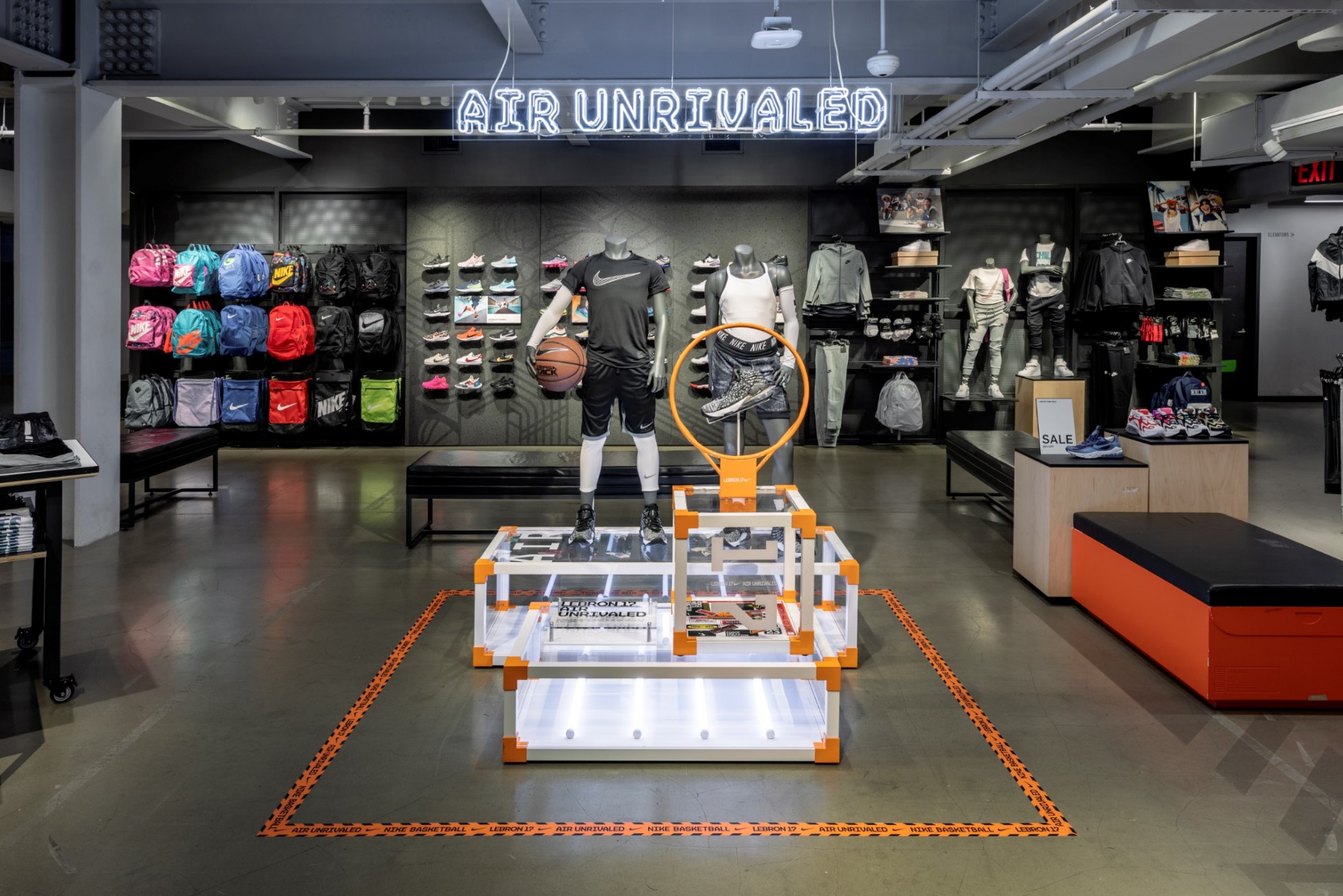 耐克勒布朗 17 纽约苏荷区丨美国纽约丨Nike 零售体验设计团队-21