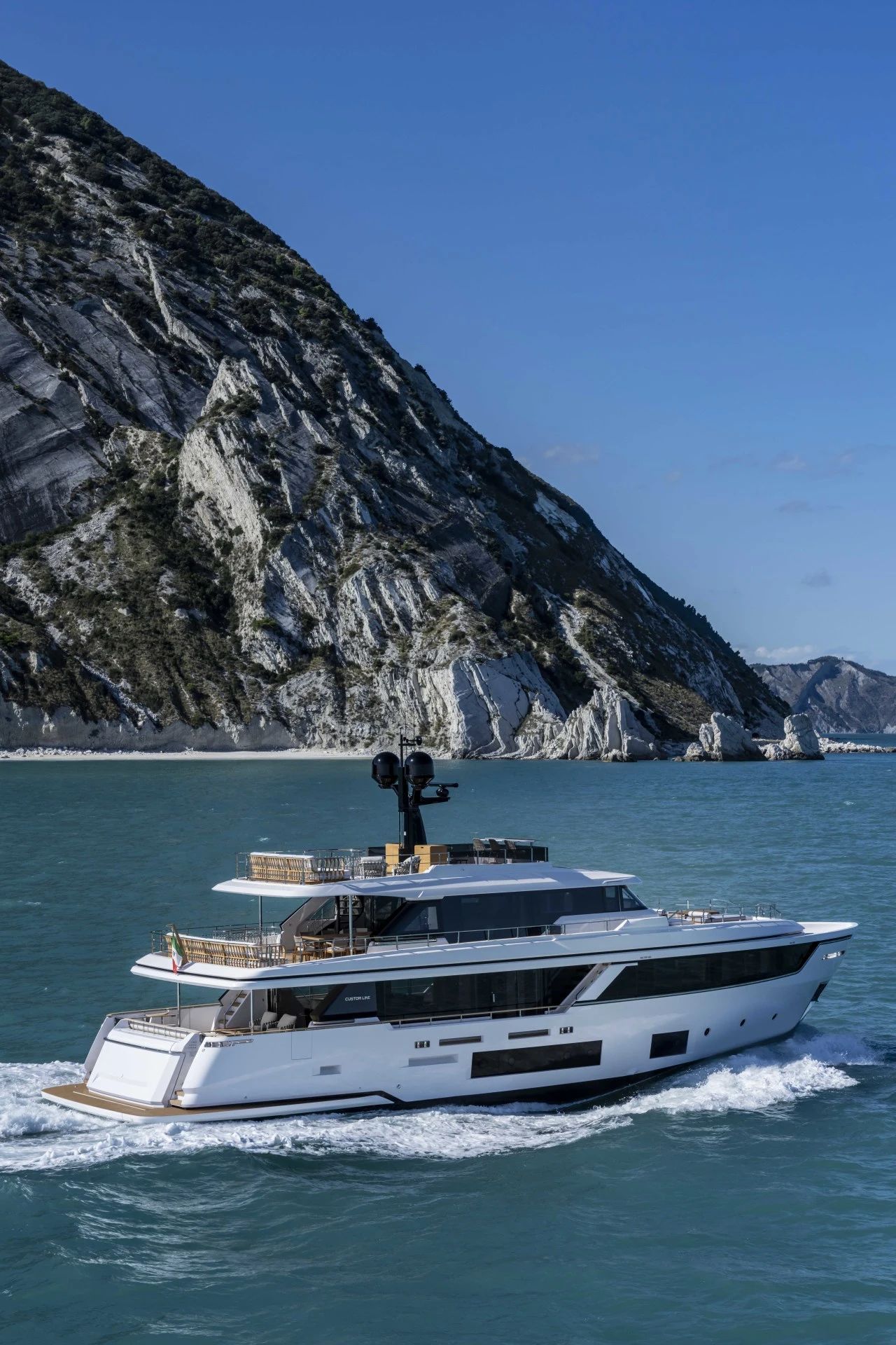 宝格丽御用大师Antonio Citterio最新豪华游艇设计！-236