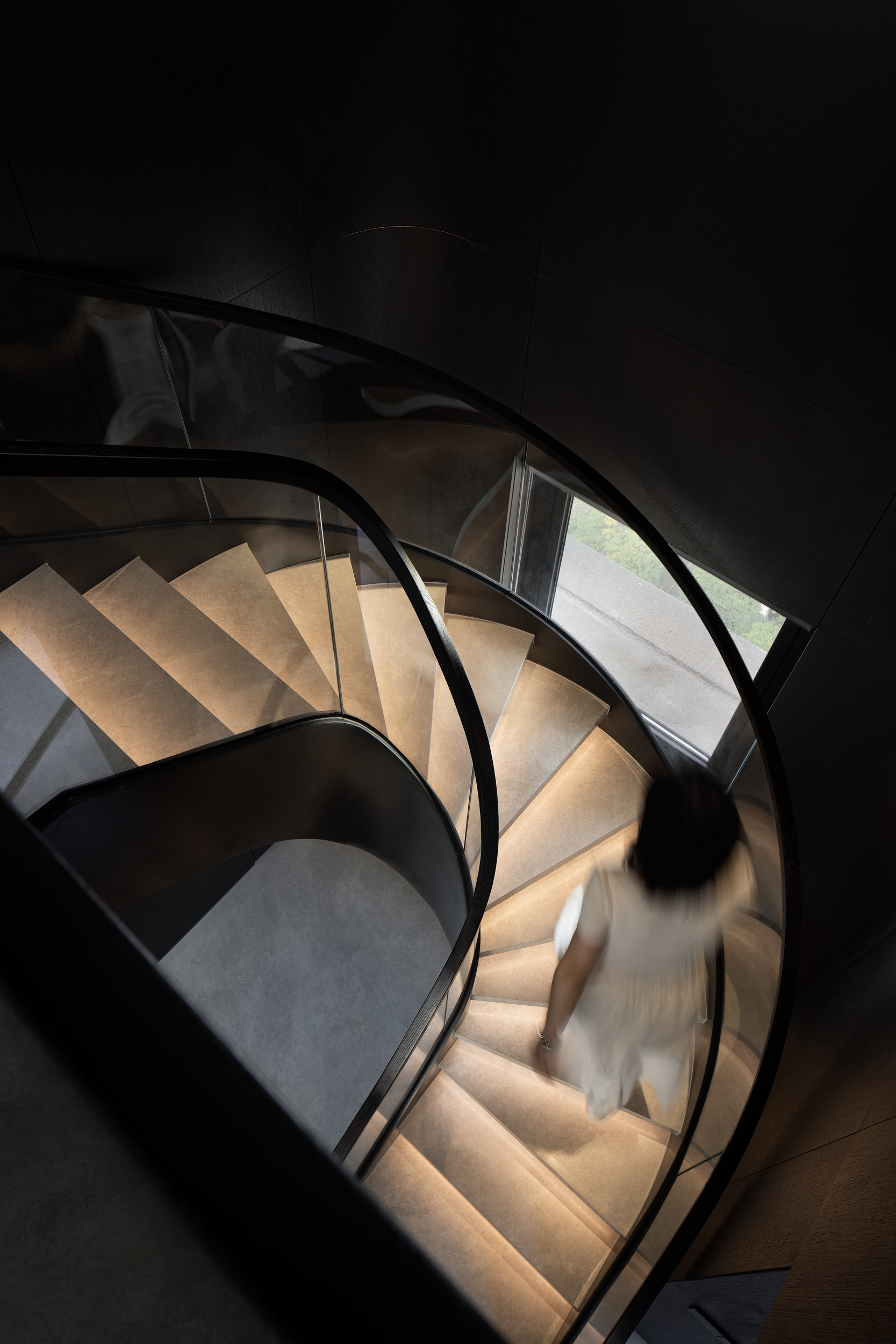 集美湖湖畔顶层复式轻奢住宅设计丨中国厦门丨间空设计-8