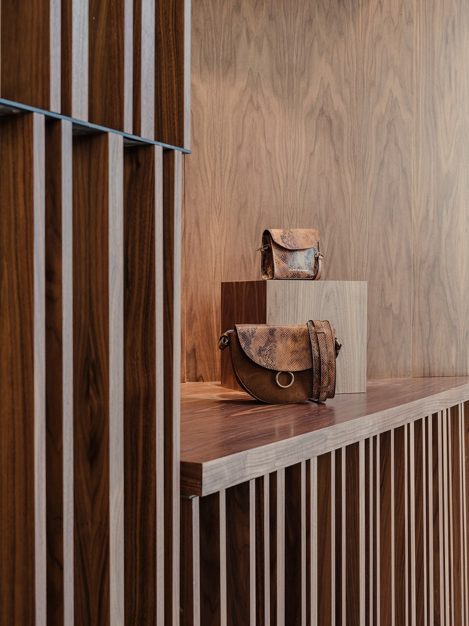 Javier Simorra 巴塞罗那旗舰店设计-26