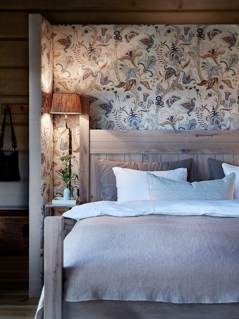 挪威 Storfjord 酒店 | 传统木屋与迷人峡湾美景的完美结合-9