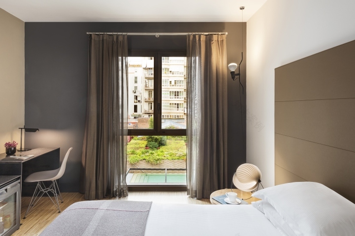 巴塞罗那亚历山大酒店-9