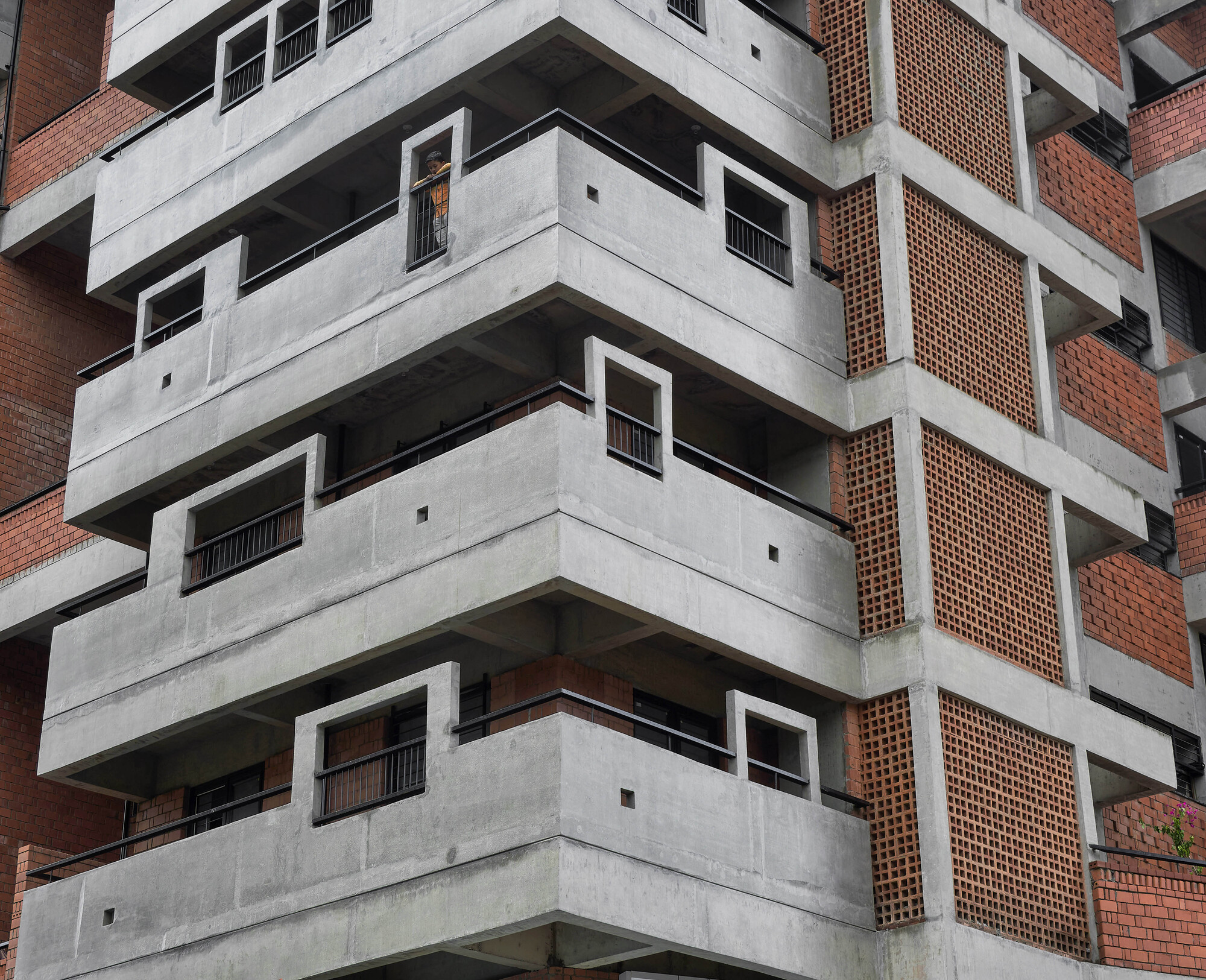 Housing Apartment at Badade Nagar / Studio Frozen Music-42