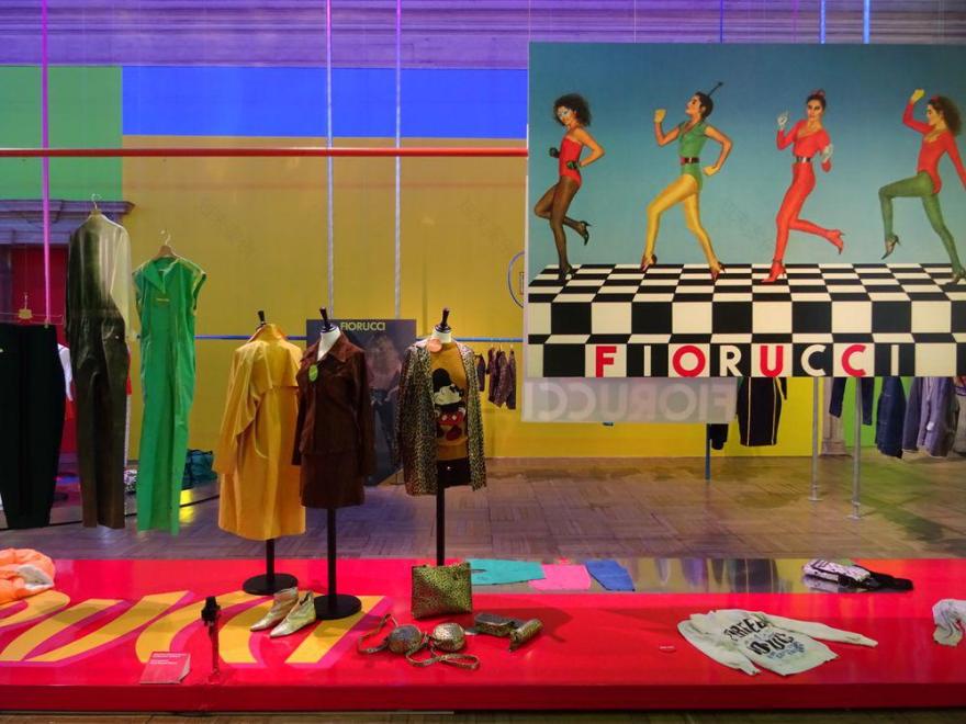 カ・ペーザロ | イタリア の建築【世界建築巡り】-90