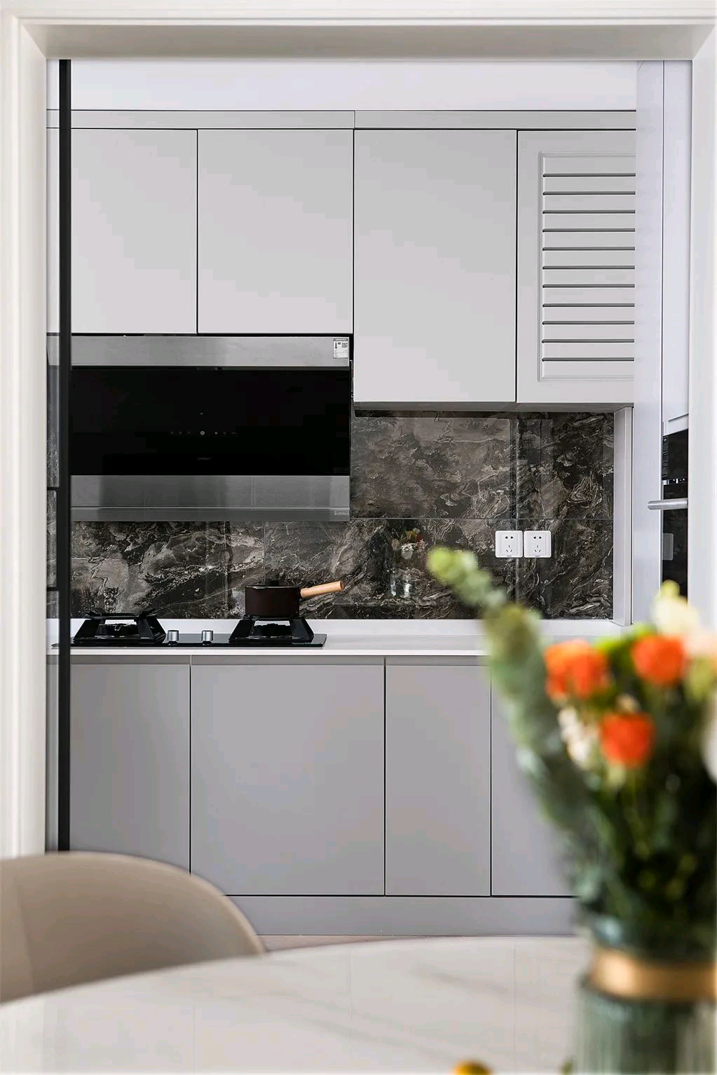 现代轻奢时尚公寓设计-5