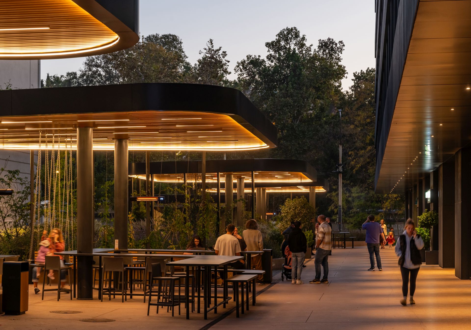 K区庭院改造为开放式工作休闲空间项目丨贝尔格莱德丨FOUR+,Main Architects-0