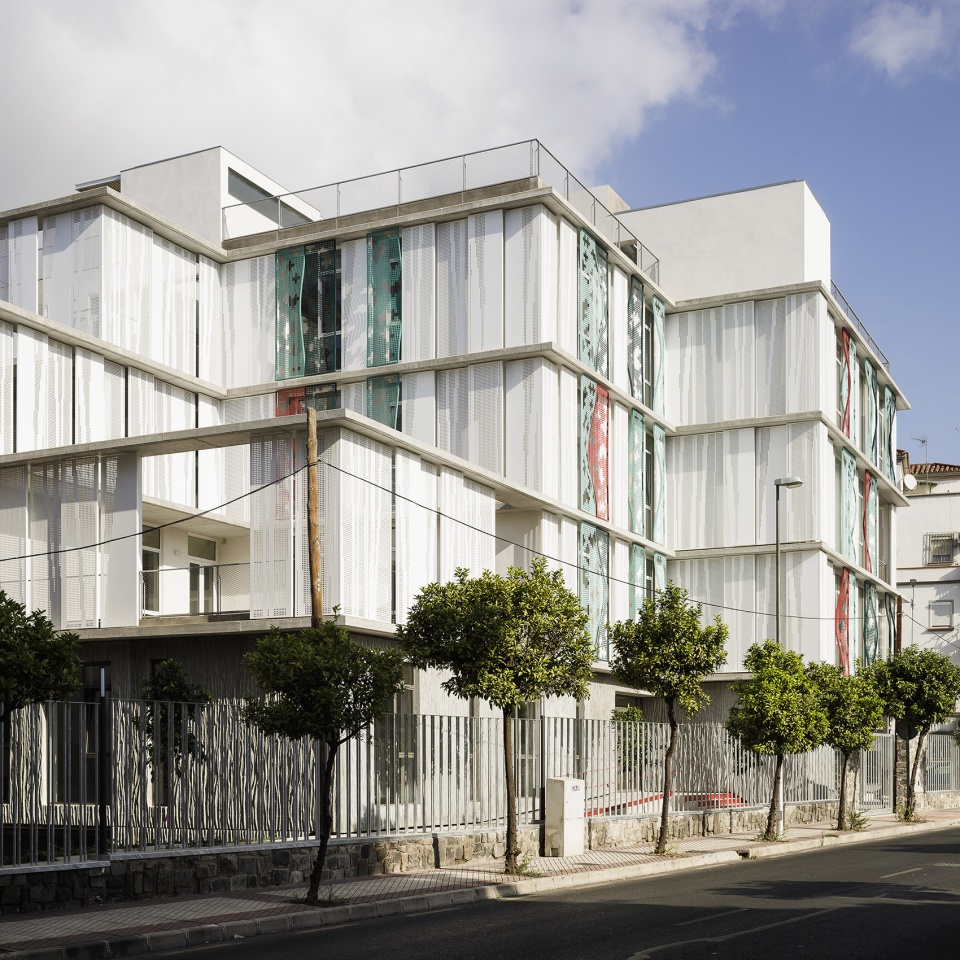 Malaga 红十字协会办公总部丨西班牙丨endosdedos® architecture-15