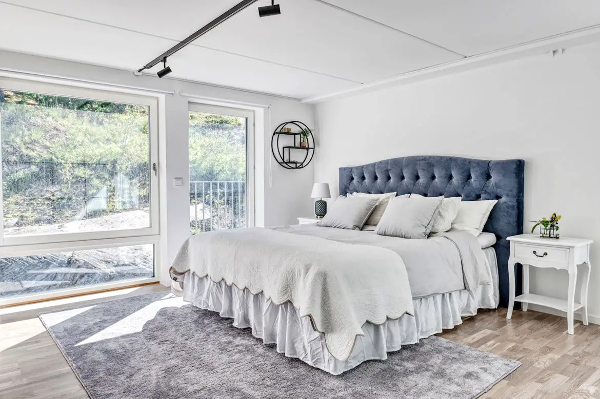 玻璃卧室为公寓增色，打造明亮居住空间-7