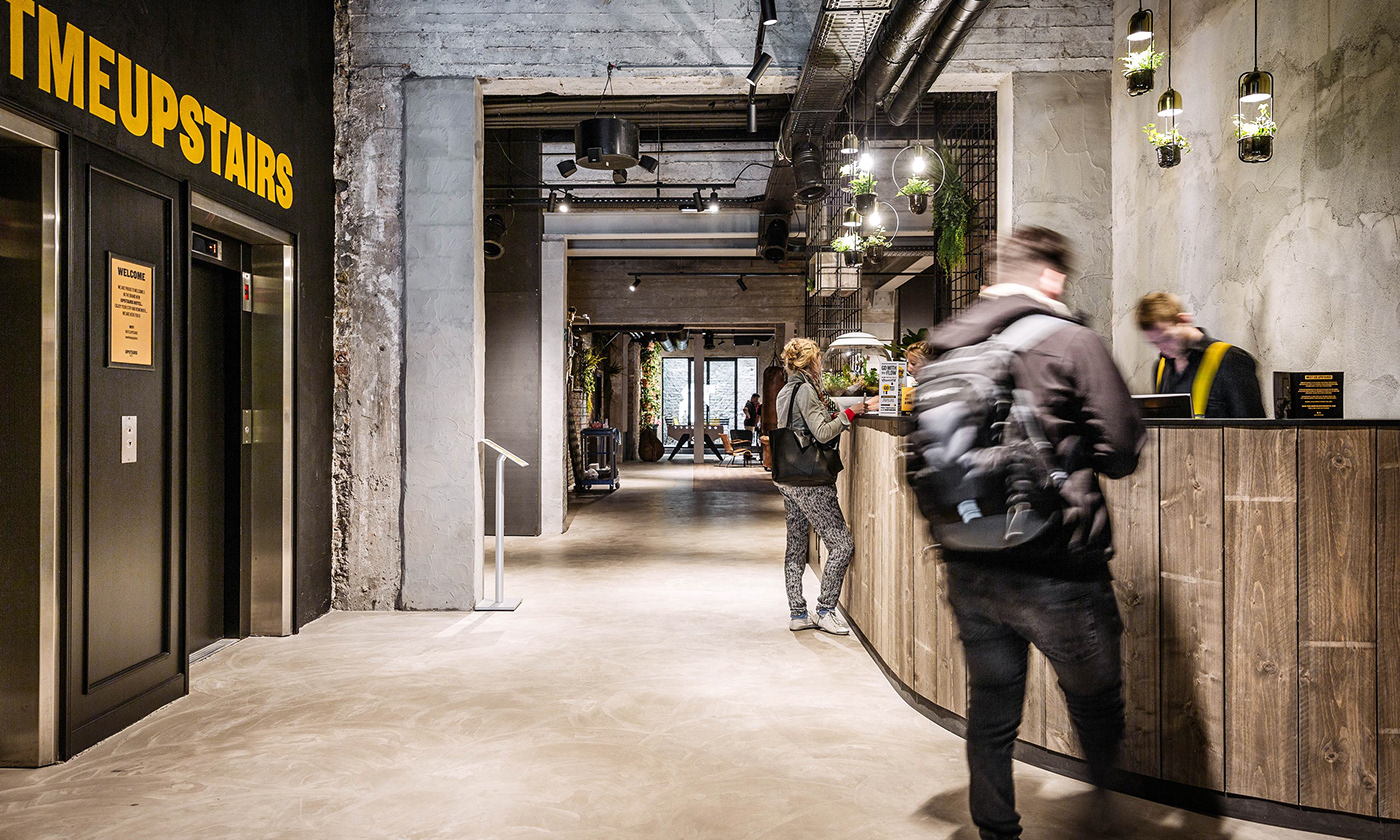 黑黄撞色,打造独特都市酒店空间-14