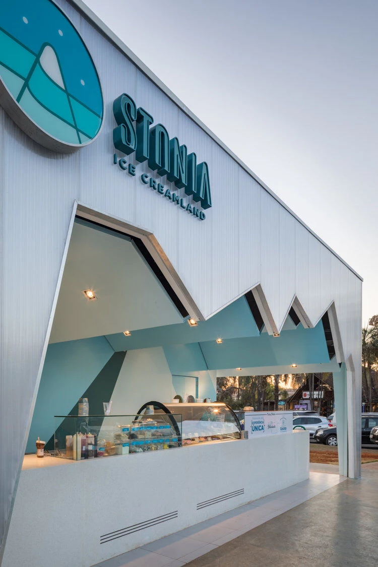 巴西 STONIA ICE CREAMLAND 餐厅丨mínimo arquitetura e design-6