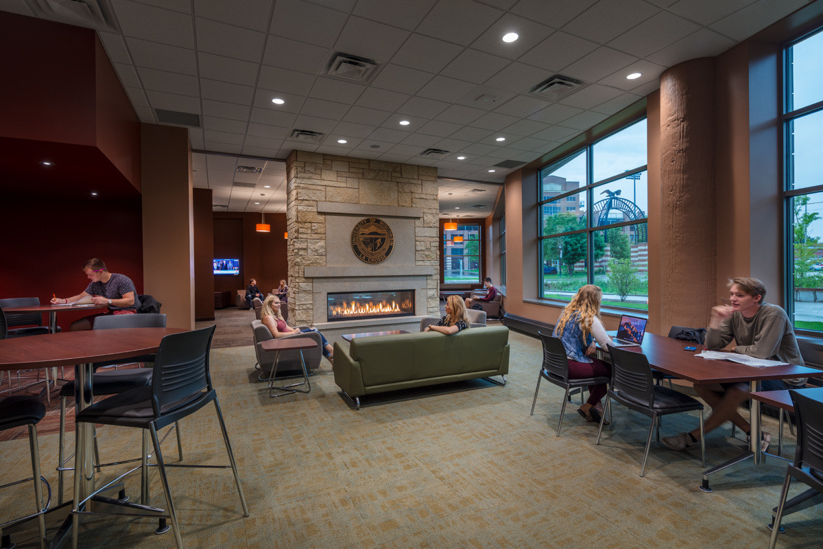 威斯康星大学·拉克罗斯“U”学生联盟中心-6