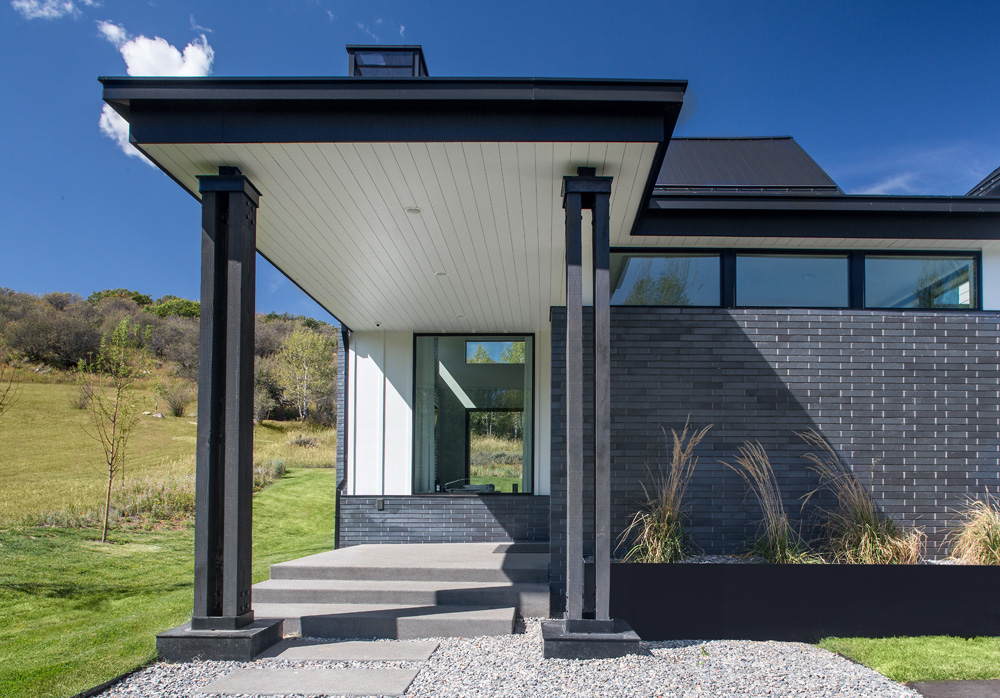 现代白色谷仓家居——公园城松树湾的私人住宅-9