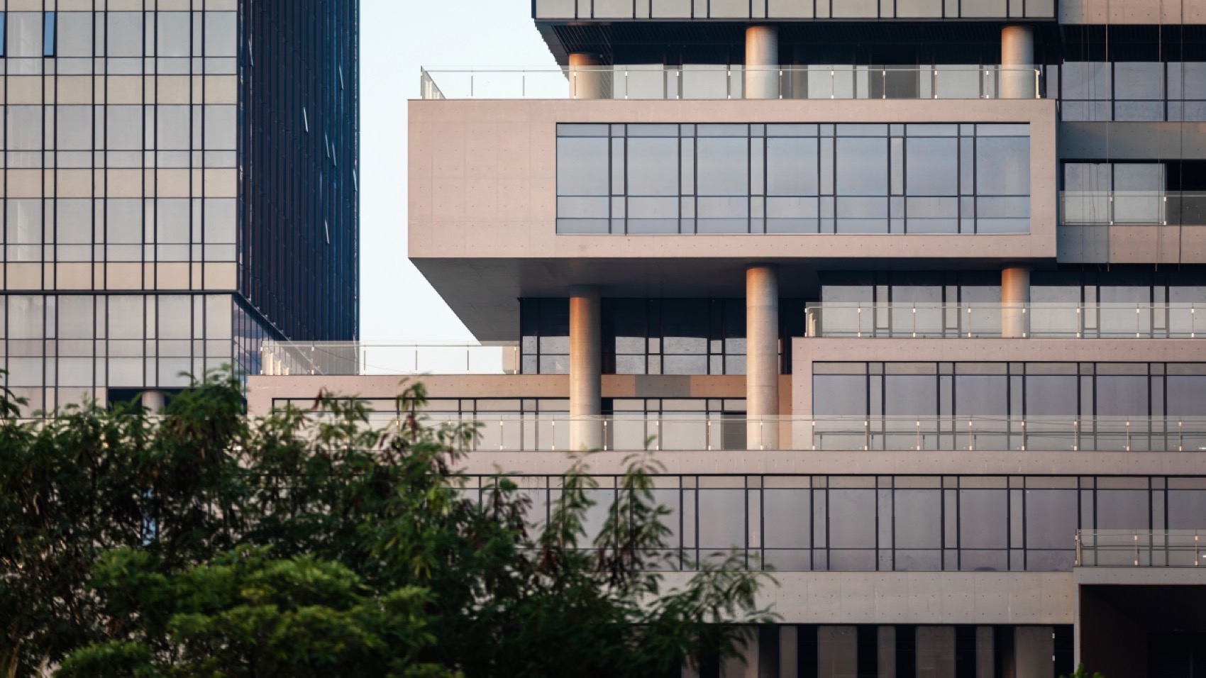 龙华设计产业园总部大厦丨中国深圳丨华阳国际(多方面设计),弗斯特(幕墙相关)等-105