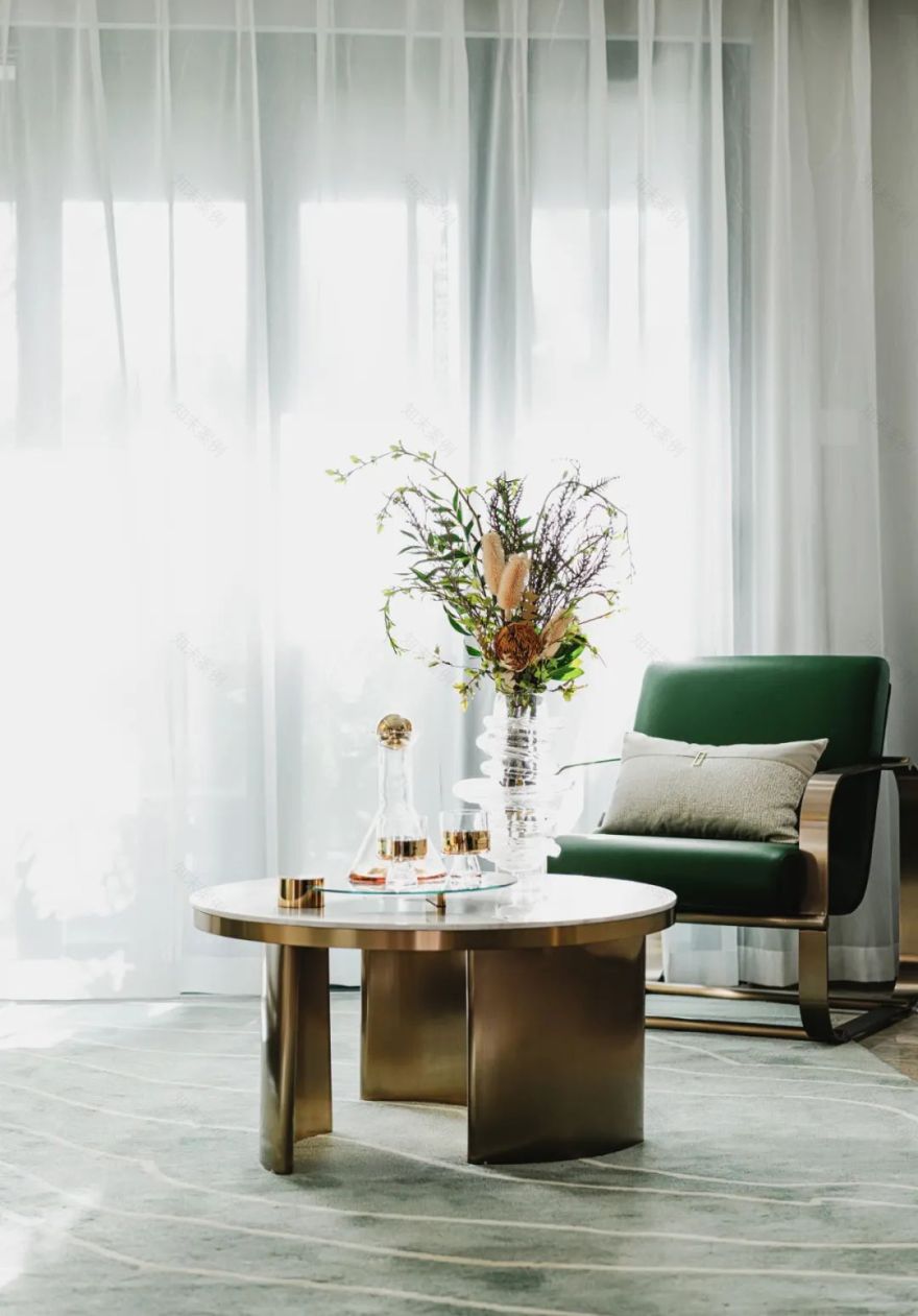 龙湖金地天曜城样板间 B1,C1 户型丨中国东莞丨元禾大千(软装),深圳市意巢空间设计有限公司(硬装)-13