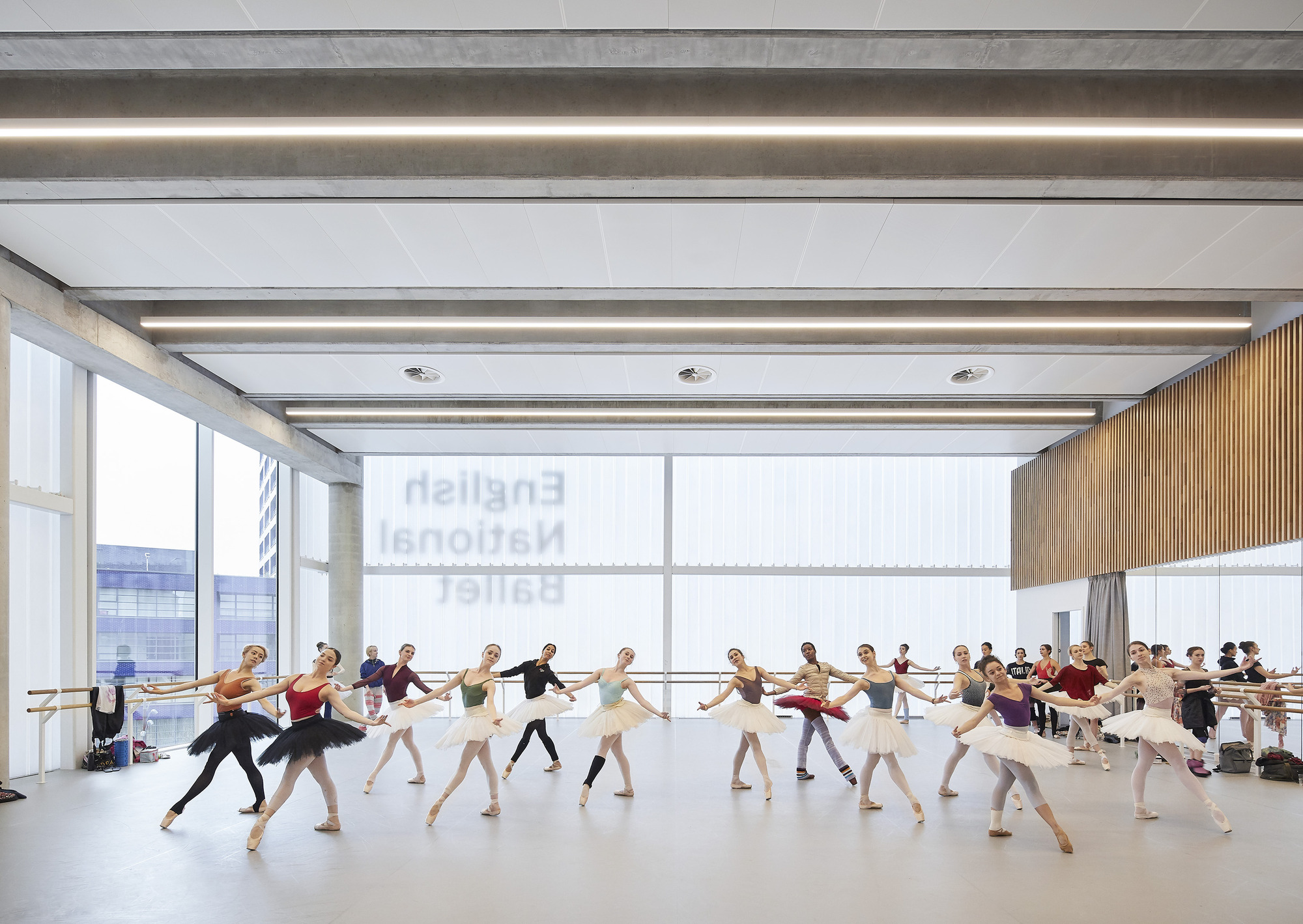 English National Ballet / Glenn Howells Architects-50