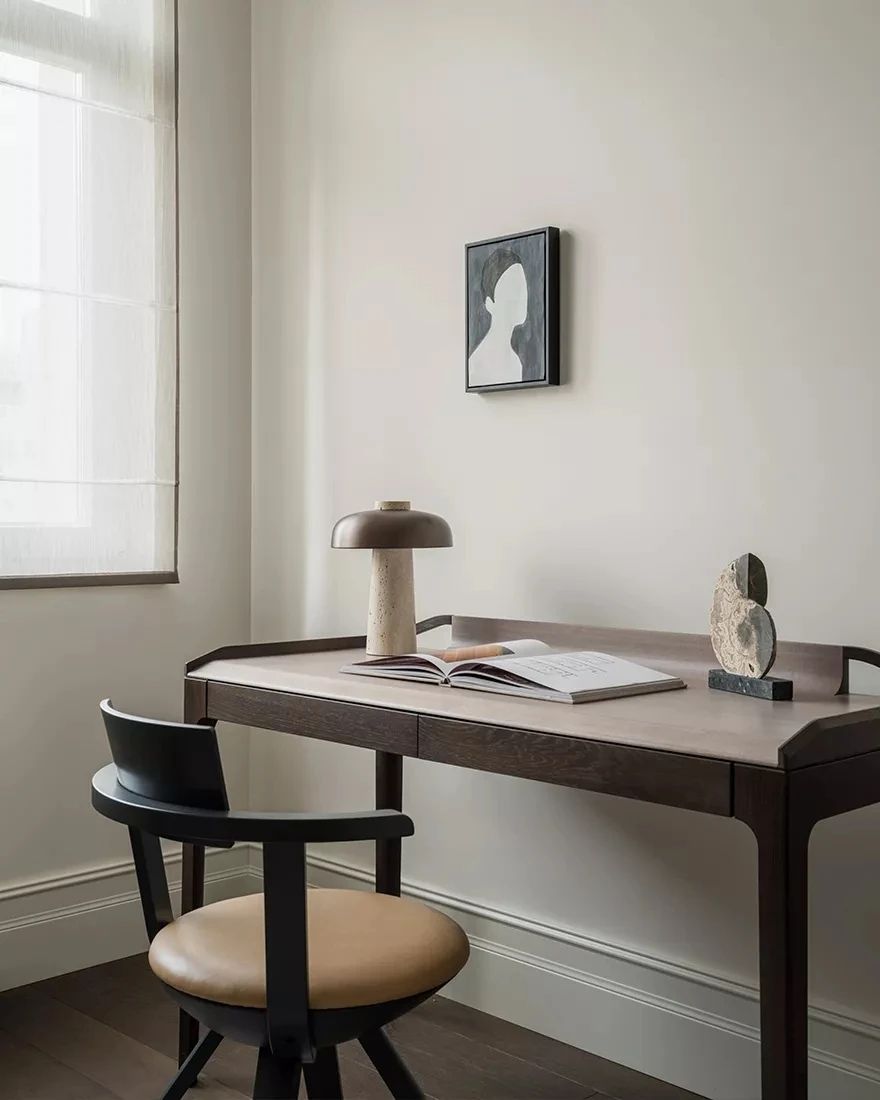 夫妻俩的 147㎡单色空间设计丨Valery Senkina-22