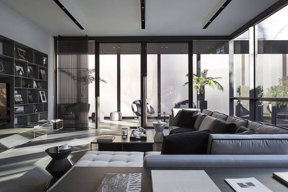 日本 Baqueratta 现代家居设计，开放式玻璃墙打造明亮空间-14