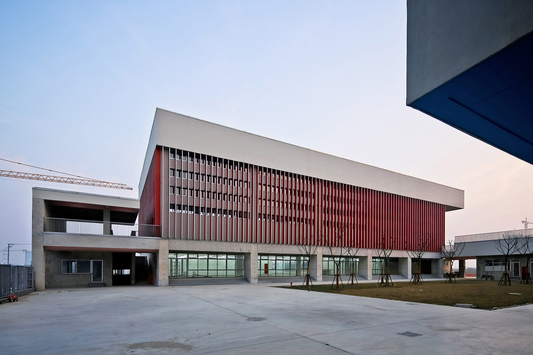 崧淀路中学校园,上海 / 致正建筑工作室-61